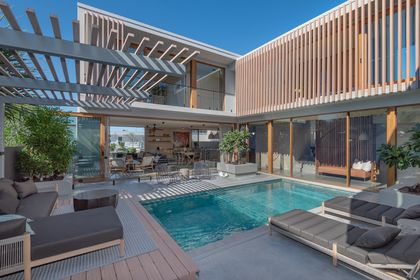 Luxury custom home features DecoWood aluminium products