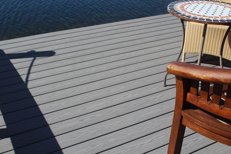 Capped composite decking – Fiberon Good Life Cottage by DS Group – Selector