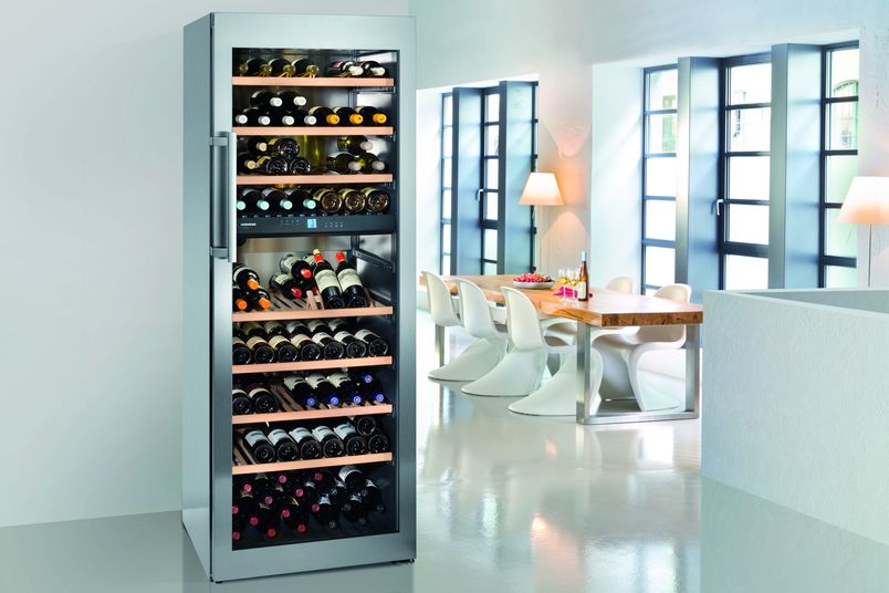 The WTes5972 is a dual-zone wine cabinet.
